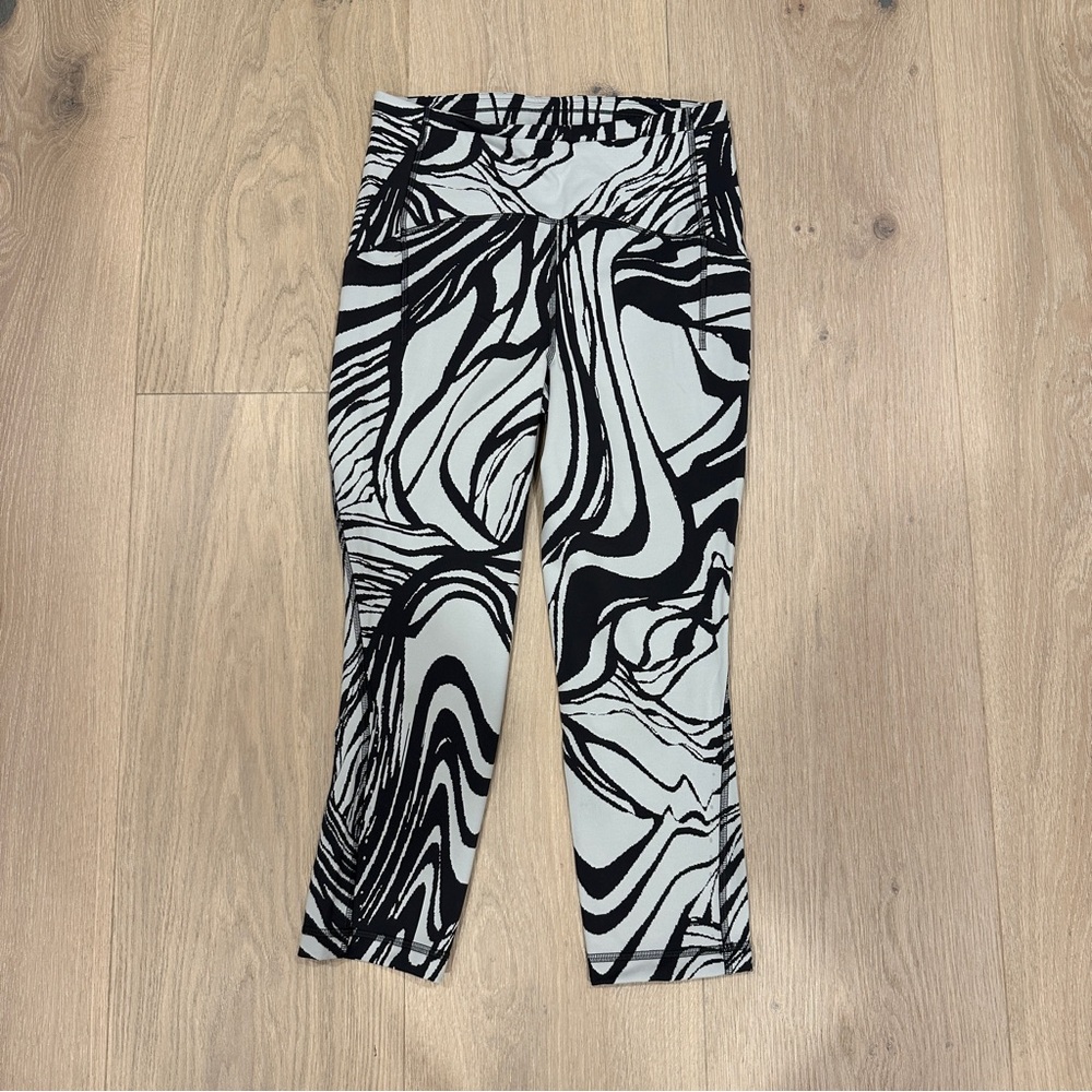 Lululemon Swift Speed Crop Leggings